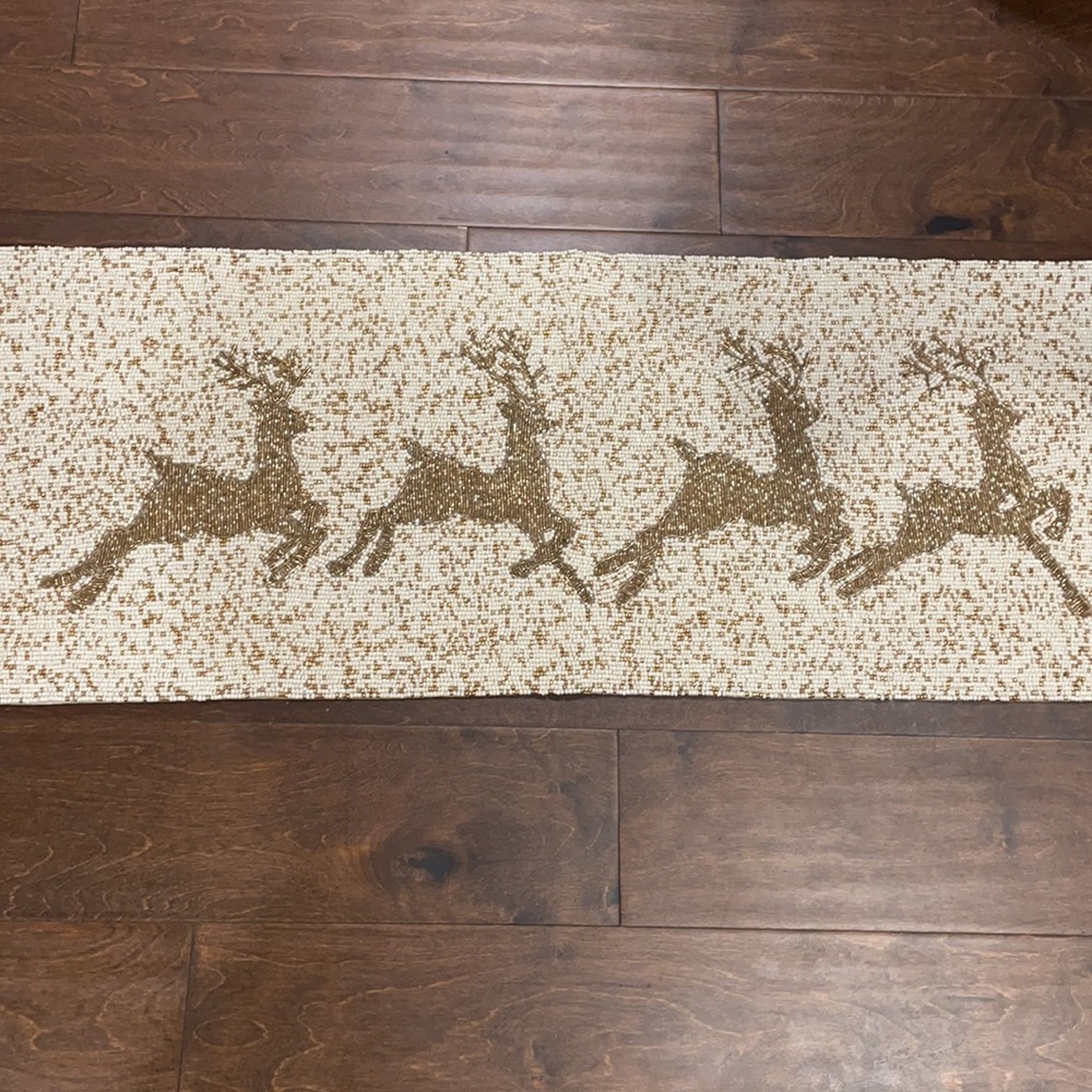 Tahari Christmas Beaded Table Runner Tahari 36 "  long New Gold Reindeer